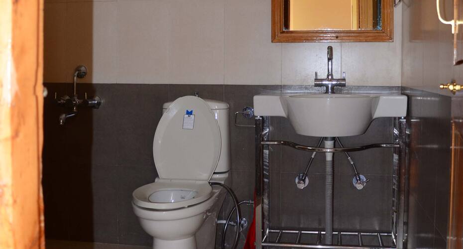 Hotel Sheetal & Restaurant, Manali 3